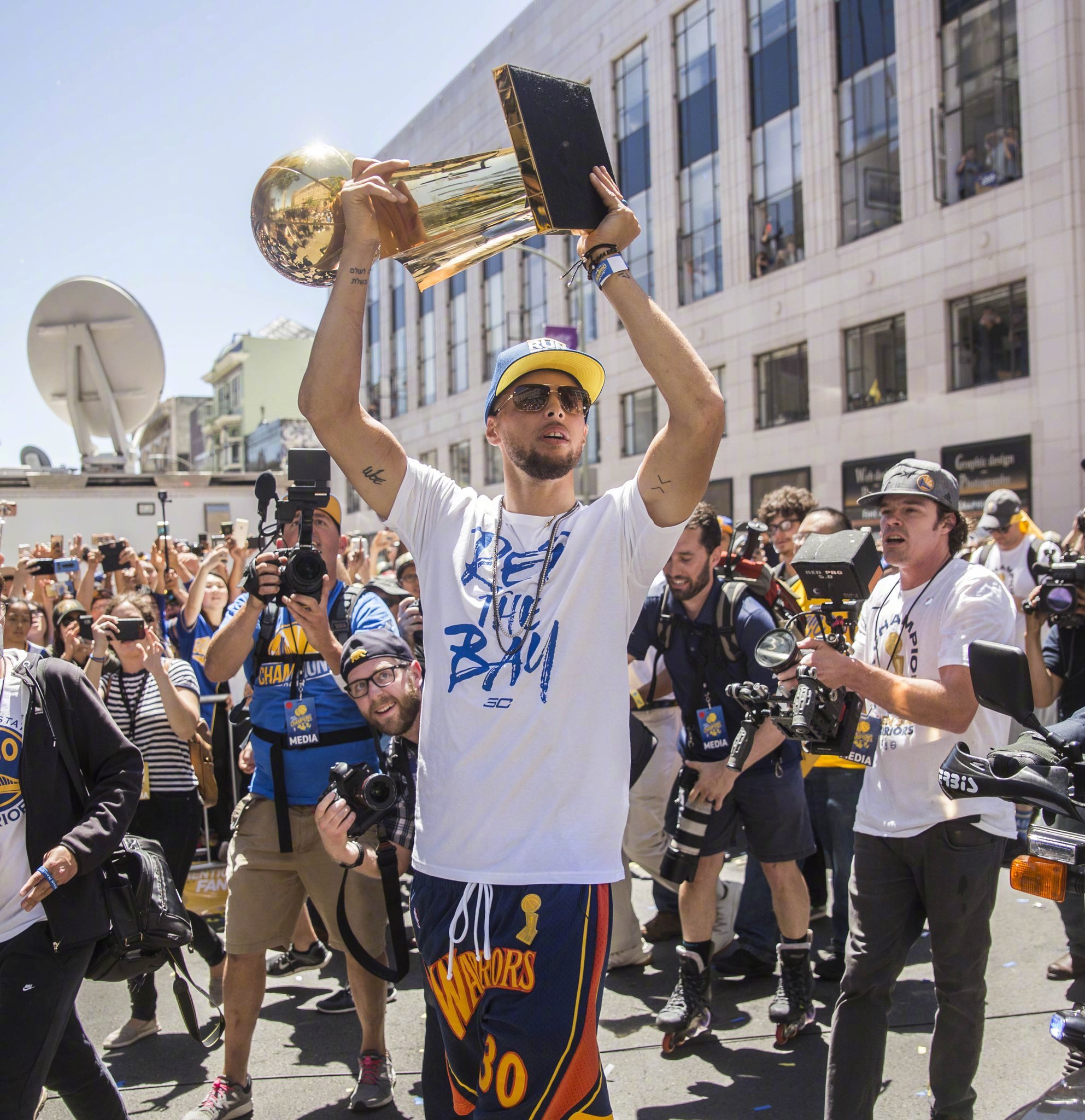 对强敌时 对强敌时