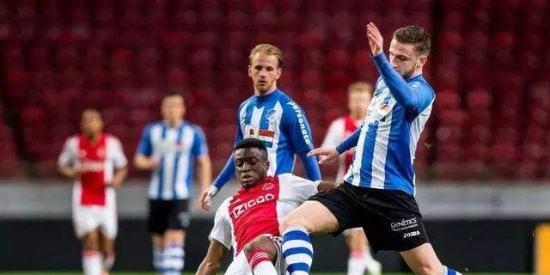 战绩碾压！多特主场对柏林联合保持全胜，近6场进23球