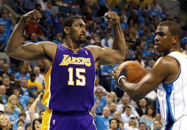 2025 年 11 月 2 日：洛杉矶道奇队在世界大赛第七战击败多伦多蓝鸟，完成“背靠背”夺冠