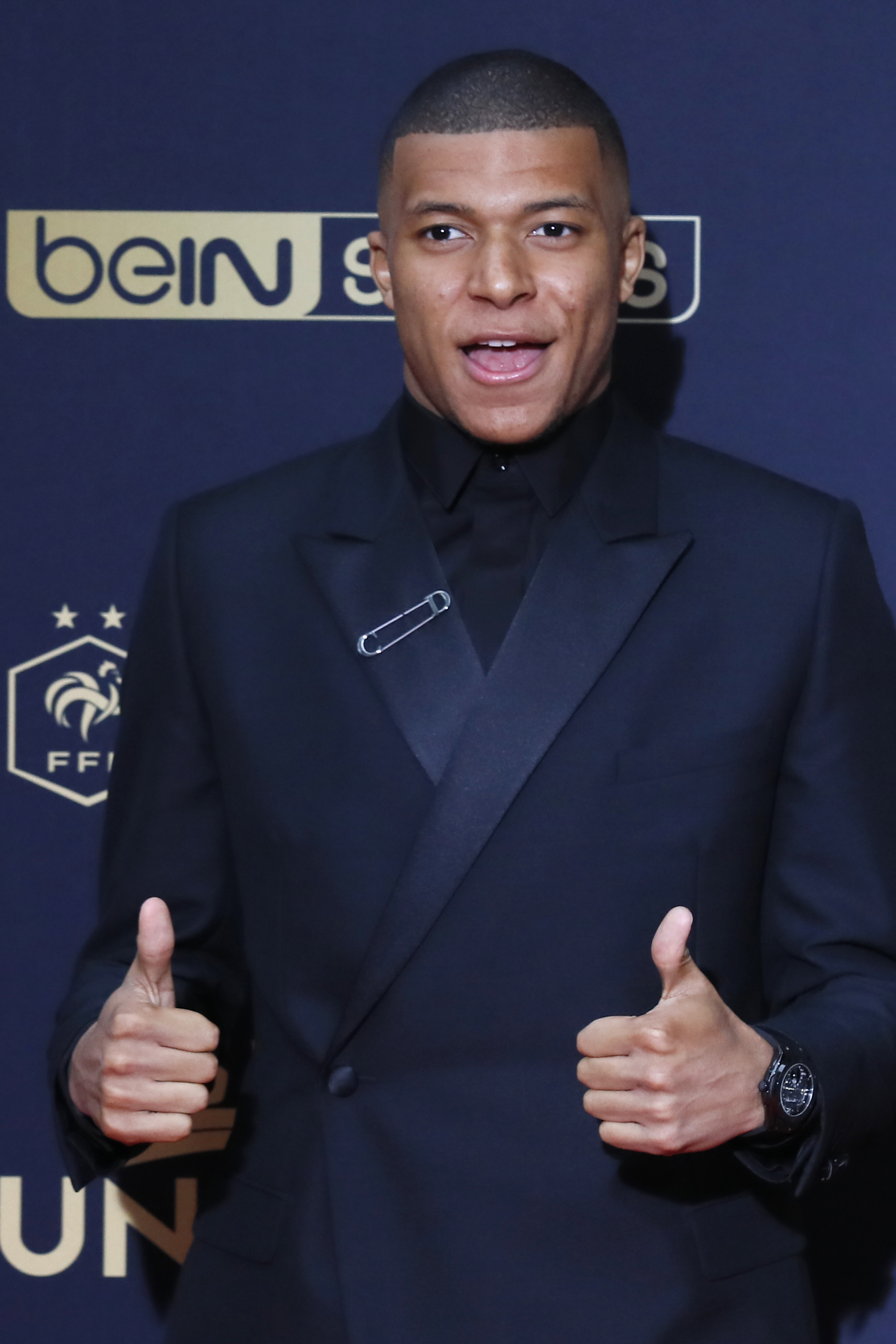 直接打出8 直接打出8