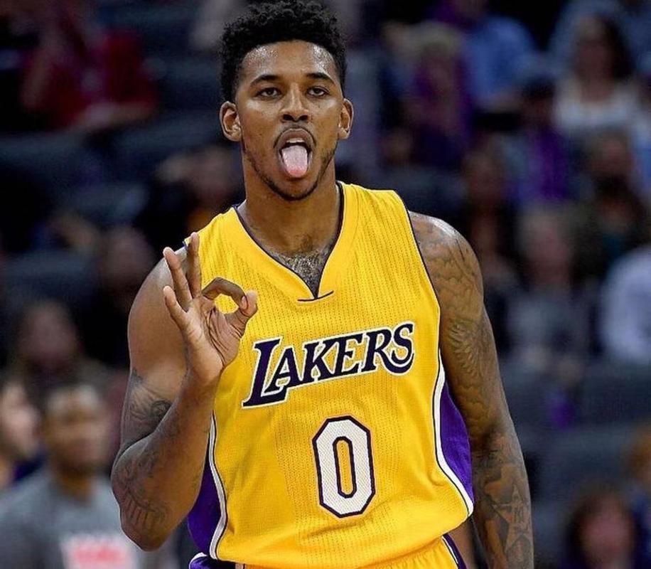 会打牌的人 会打牌的人