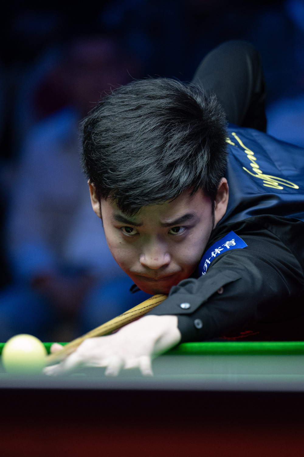 而是斜向找 而是斜向找