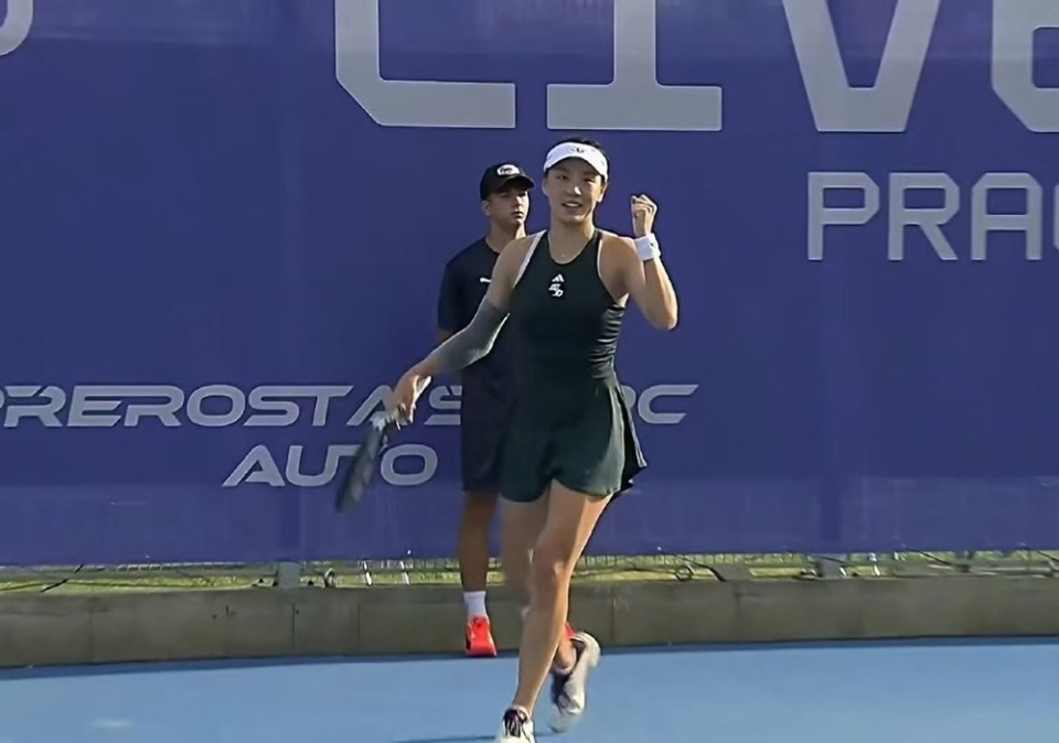 更靠近底线 更靠近底线