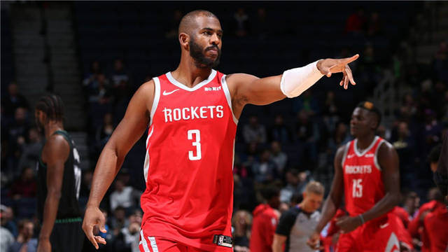 湖人25分大胜老鹰！詹姆斯狂轰31+9+10+3大纪录，难怪NBA怕他退役